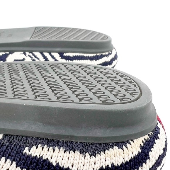 Rothy’s The Almond Loafer Zebra Print Navy Blue & White Size 10.5 EUC - Picture 7 of 12